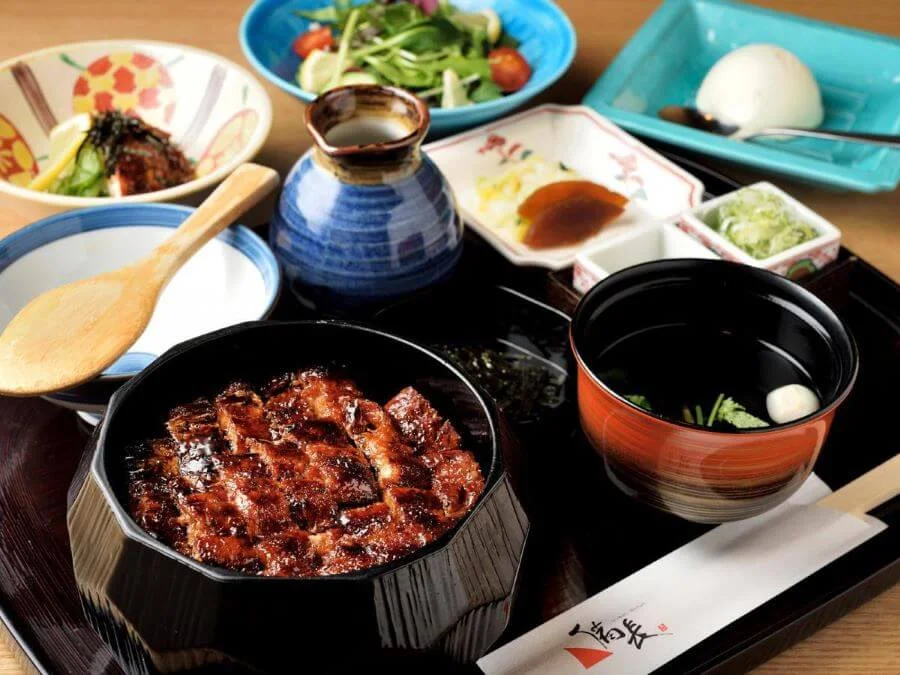 Hitsumabushi Bincho là một chuỗi nhà hàng nổi tiếng chuyên về món Unagi