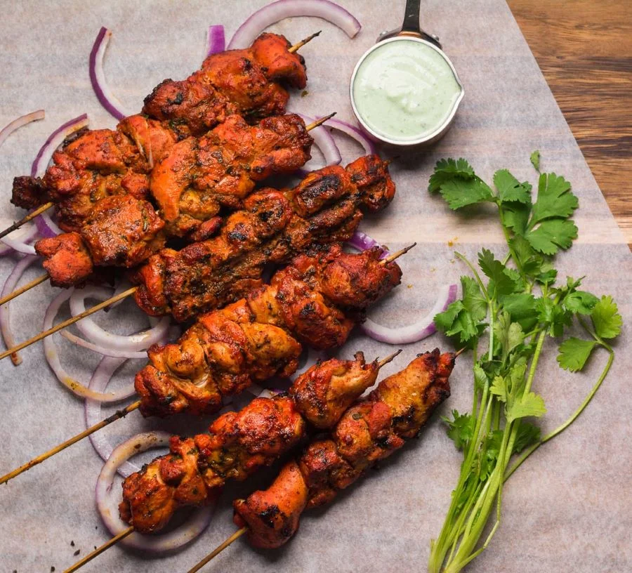 Gà Tikka cũng là một món ăn truyền thống của người Ấn