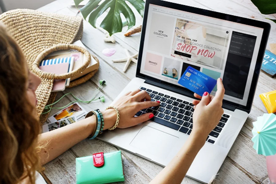 Mua sắm trực tuyến cũng phát triển mạnh mẽ tại Nhật Bản