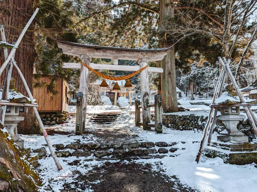 Chùa Myozenji là một ngôi chùa cổ kính nằm giữa lòng làng Shirakawa-go