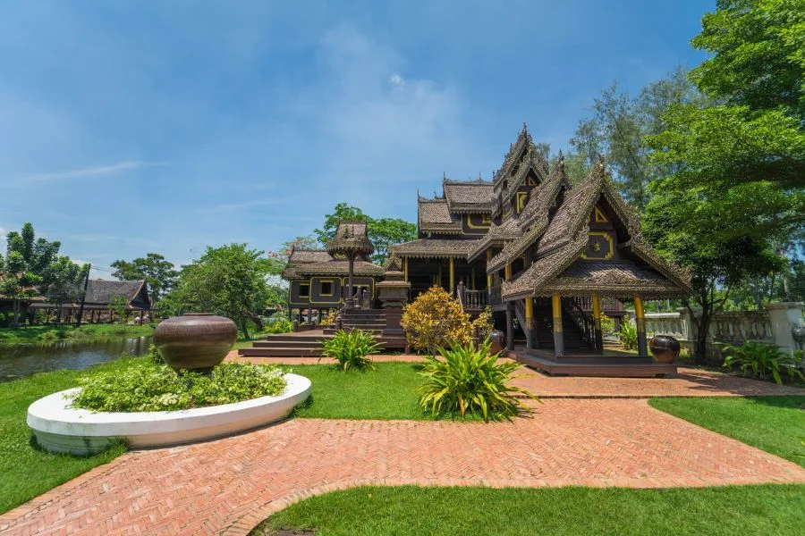 Thành cổ Muang Boran sở hữu những kiệt tác kiến trúc đỉnh cao khiến du khách trầm trồ