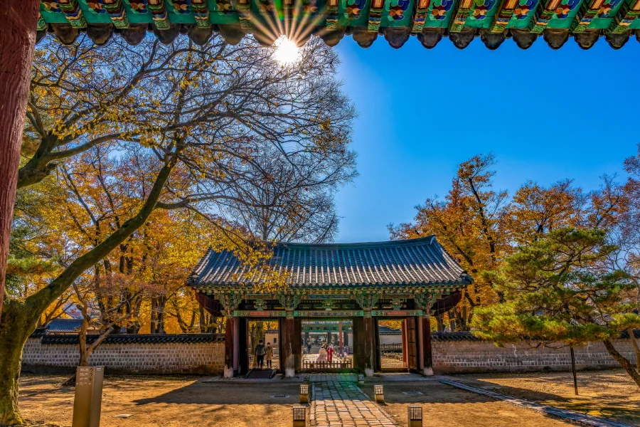 Đền Gyeonggijeon một trong những công trình kiến trúc cổ kính và linh thiêng nhất của Hàn Quốc