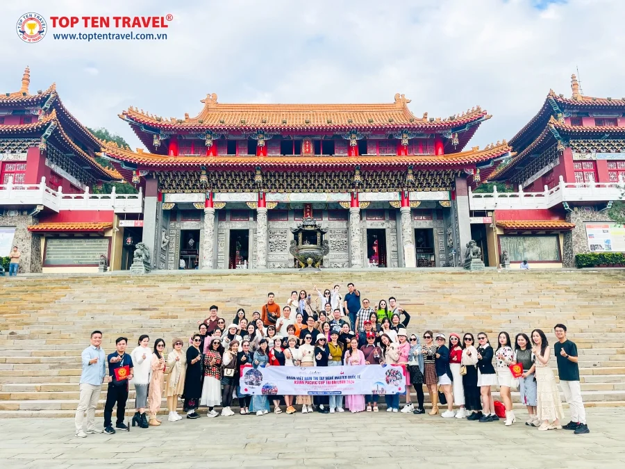 Top Ten Travel luôn mang đến du khách những hành trình thú vị và dịch vụ chất lượng nhất