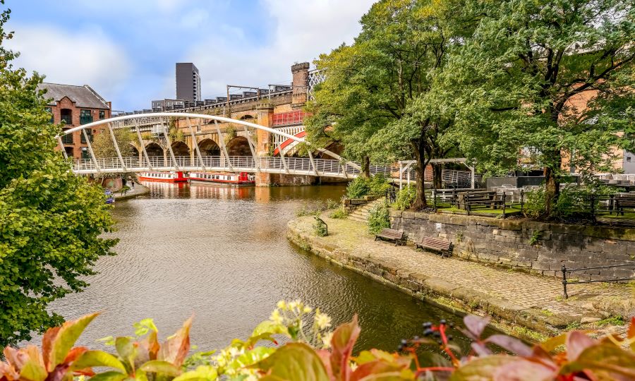 Manchester - điểm đến lý tưởng cho những ai yêu thích sự pha trộn hài hòa giữa nét đẹp cổ kính và hiện đại